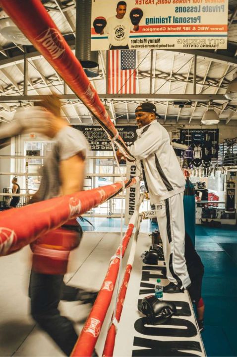 Pro Gloves Sparring NX — main view